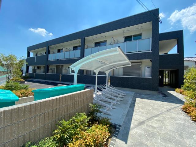 エントランス　外観写真（昼）