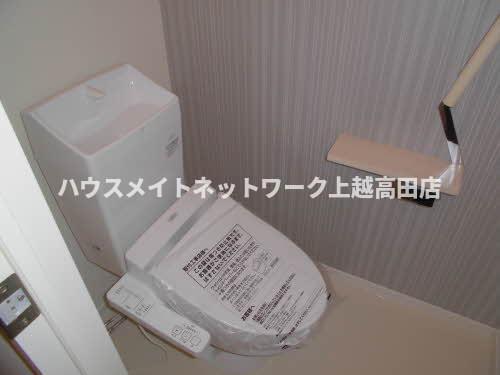 トイレ　温水洗浄暖房便座