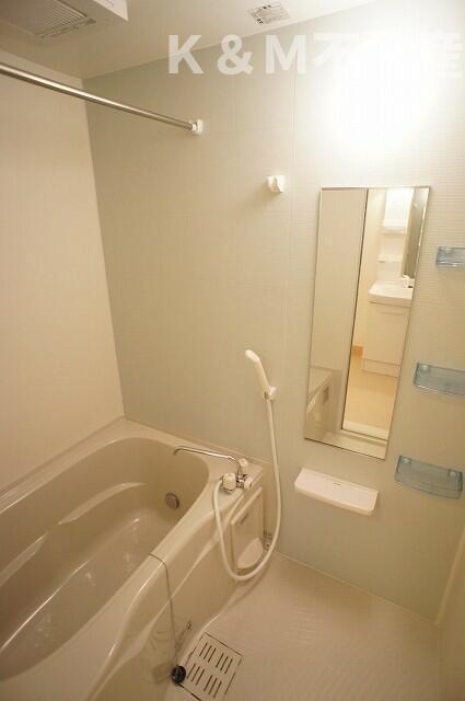 バス・シャワールーム　日々の暮らしに欠かせないお風呂です