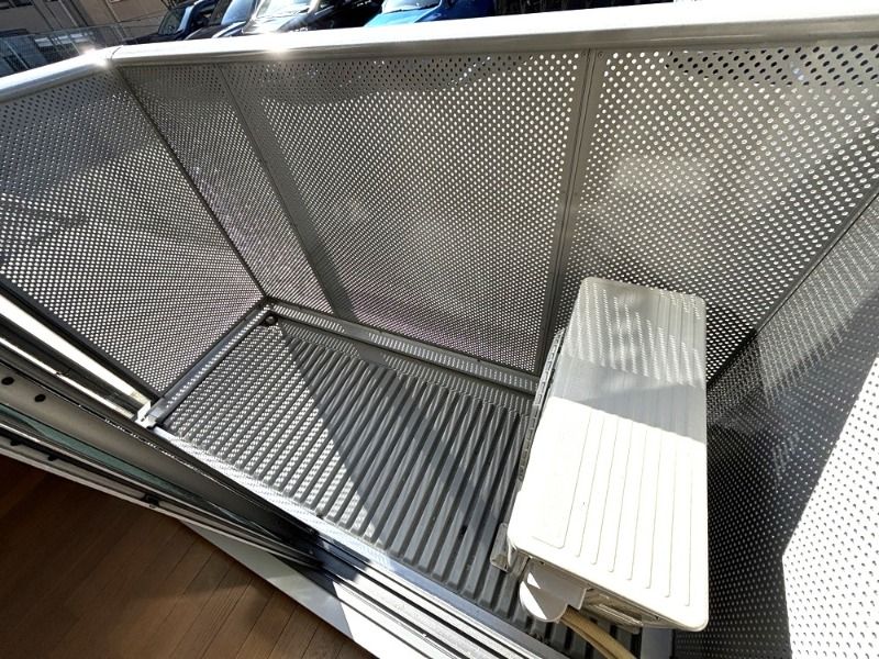 バルコニー　※別号室の写真となります。