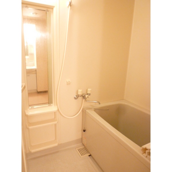 バス・シャワールーム　追焚機能付き♪