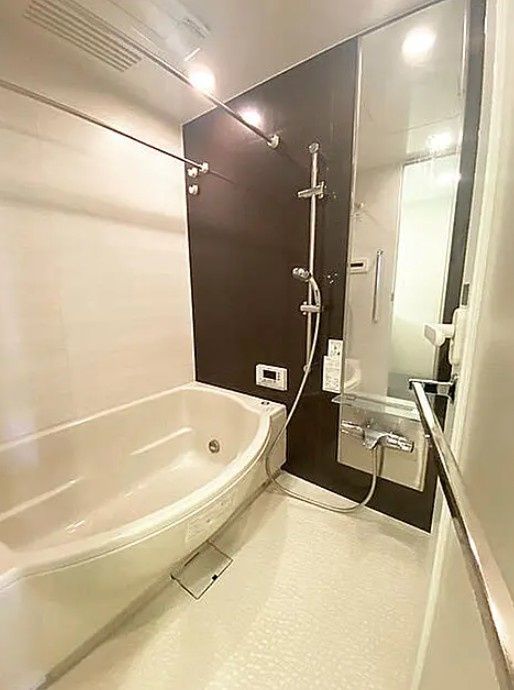 バス・シャワールーム　写真は同タイプ住居です。