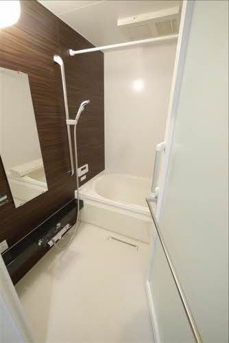 バス・シャワールーム　浴室