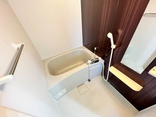 バス・シャワールーム　別号室イメージ