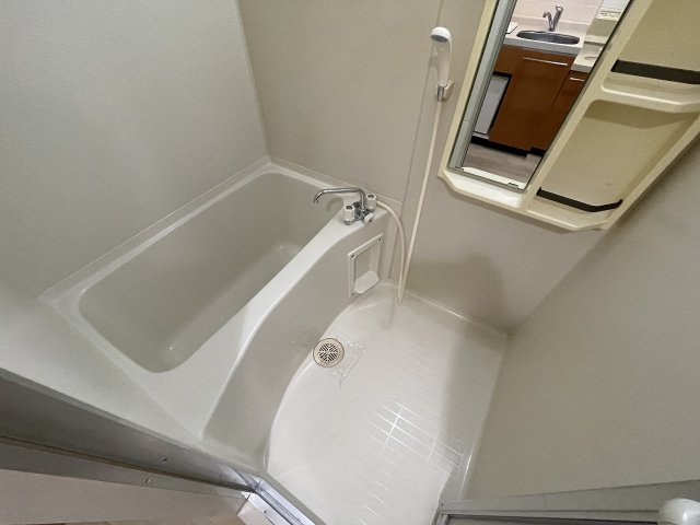 バス・シャワールーム　きれいなお風呂です