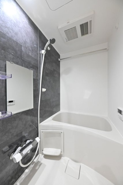 バス・シャワールーム　浴室