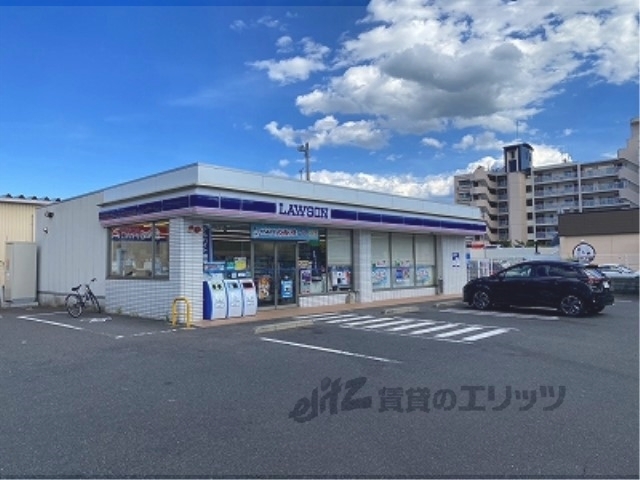 コンビニ　ローソン大津市萱野浦店（コンビニ）まで550m