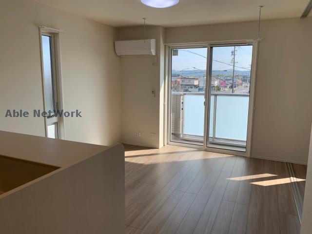 居室・リビング　同型モデル