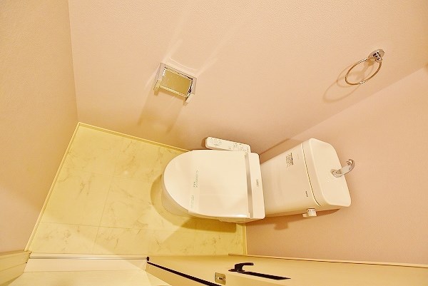 トイレ　★温水洗浄便座付トイレ/サービス★