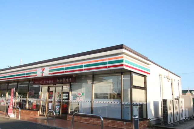 コンビニ　セブンーイレブン流山おおたかの森西店（コンビニ）まで350m