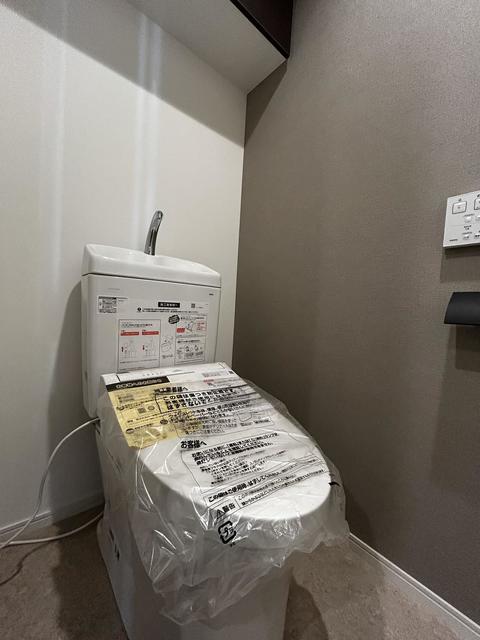 トイレ　※写真は同タイプ住戸です。