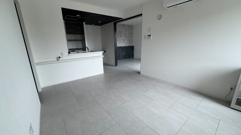 居室・リビング　広々リビング