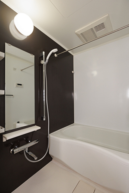 バス・シャワールーム　※写真は同タイプ住戸です。