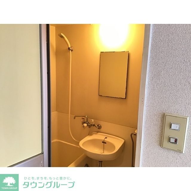 バス・シャワールーム