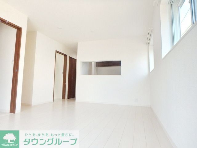 その他部屋・スペース　★広々とした15帖のリビング★
