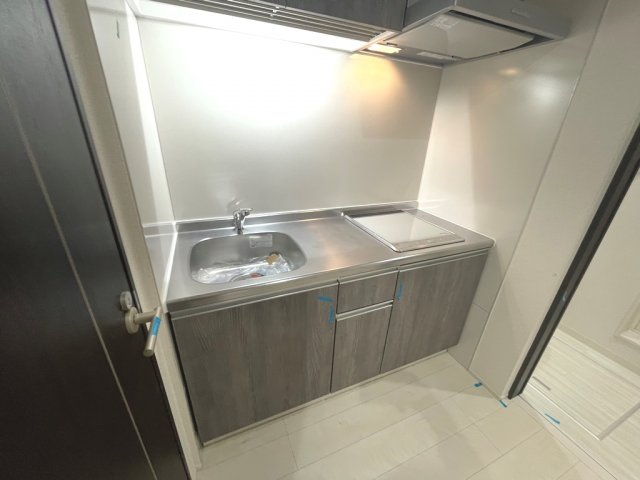 キッチン　2口IHコンロで火を使わず、料理初心者の方にもおすすめです！