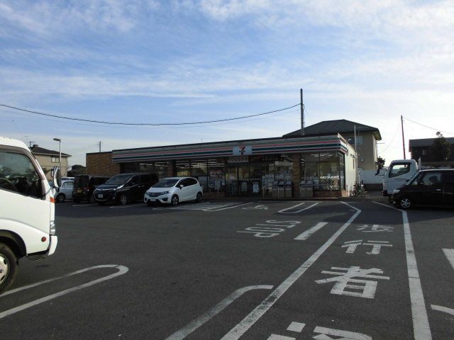 コンビニ　セブンイレブン（コンビニ）まで230m
