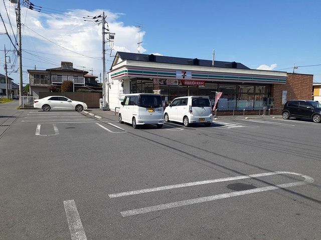 コンビニ　セブンイレブン植下店（コンビニ）まで600m