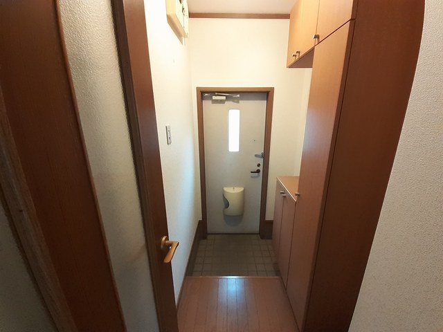 玄関　明るい玄関です