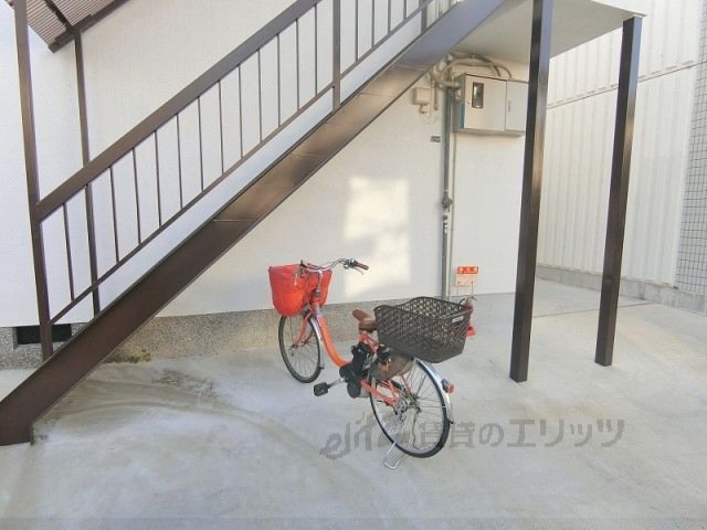 駐車場　駐輪場