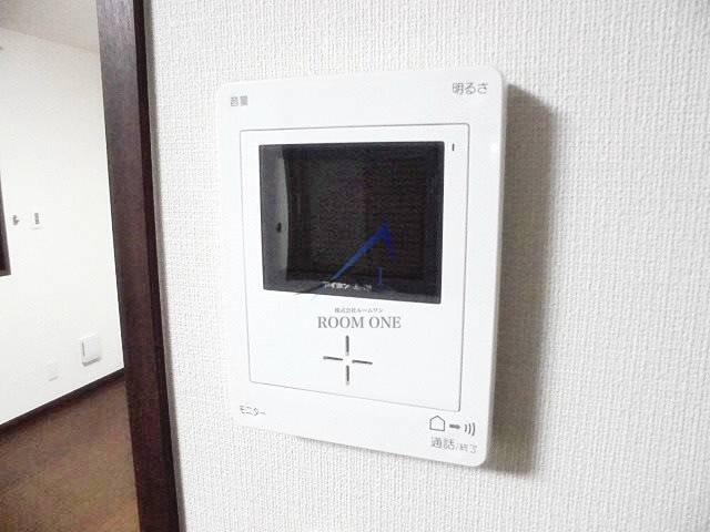 セキュリティ　モニター付きインターホンです。