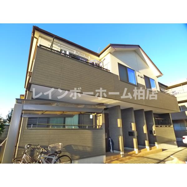 エントランス　建物の内部です