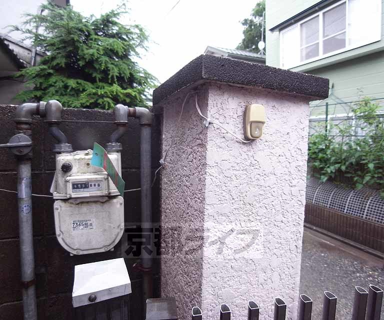 エントランス　・お問合せは京都ライフまで・
