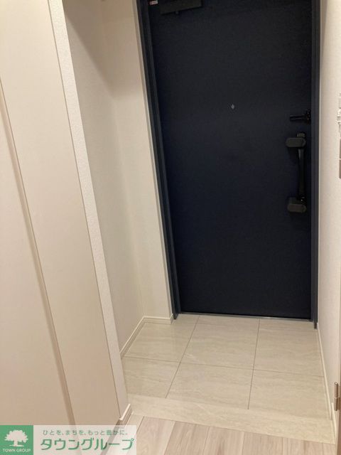 玄関　※写真は同タイプ住戸です。