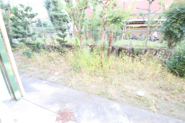 庭　別部屋の参考写真の為、原状優先です。