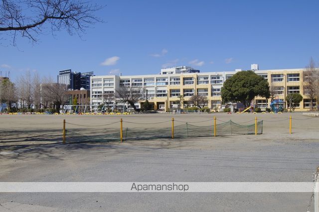 小学校　ひたちなか市立東石川小学校情緒教室（小学校）まで743m