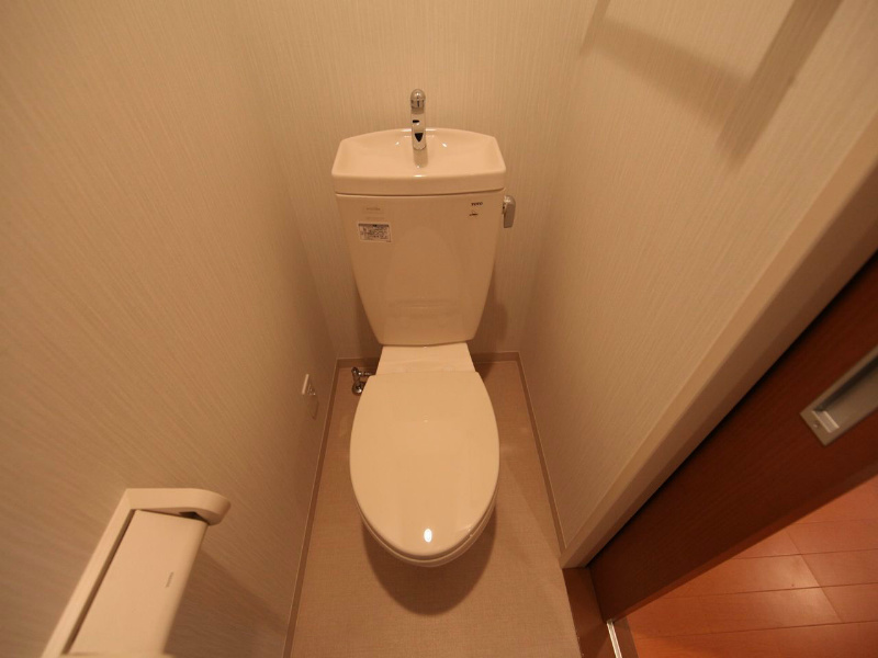 トイレ　トイレ（お風呂トイレ別）温水洗浄暖房便座取り付け可