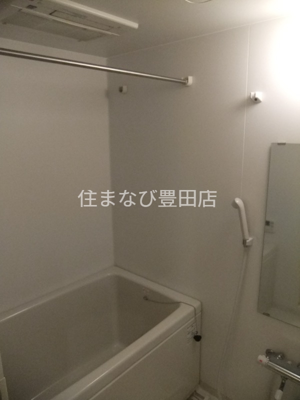 バス・シャワールーム　同型別部屋写真