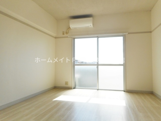 居室・リビング　同型別部屋写真