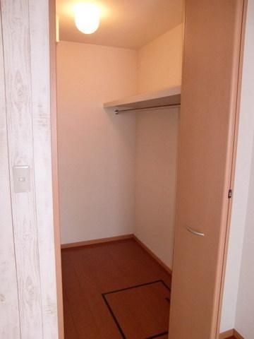 収納　ウォークインＣＬもあって収納も大容量です。