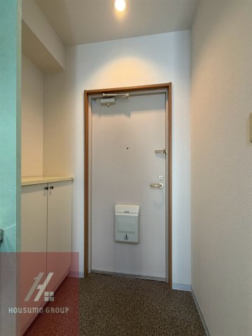 ヴィレッジ弁天の玄関写真