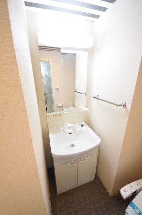 洗面設備　※別部屋参考写真です