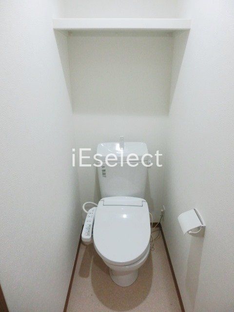 トイレ　温水洗浄便座もございます