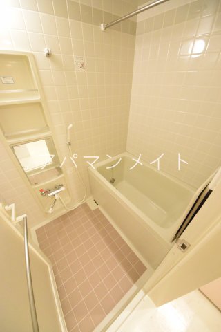 バス・シャワールーム　追い焚き付き！