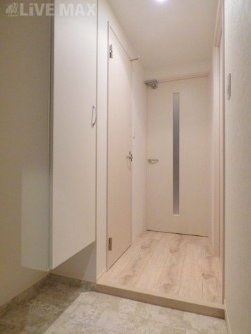 玄関　※別号室参考写真※