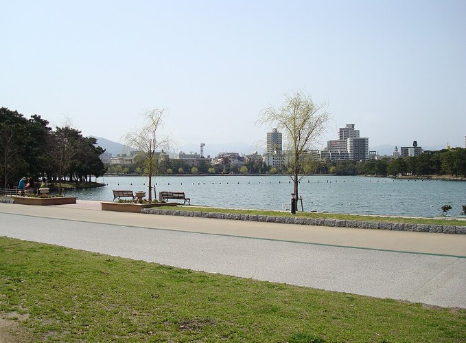 エントランス　大濠公園