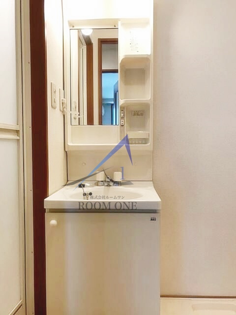 洗面設備　洗面台です。