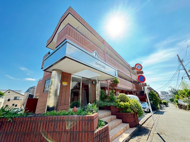 建物外観　詳細は、RISUMO江坂本店までお問合せください♪