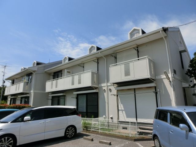 建物外観　上下階が使えるテラスハウス