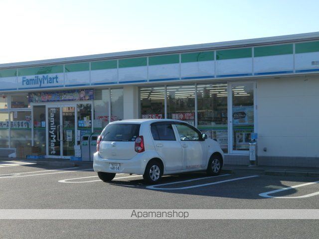 コンビニ　ファミリーマート・豊田西岡町店（コンビニ）まで362m