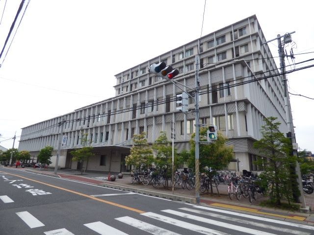 病院　東京ベイ・浦安市川医療センター（病院）まで870m