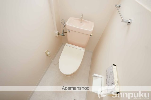 伊予鉄道環状線 本町６丁目駅 徒歩11分 4階建 築40年のトイレ写真