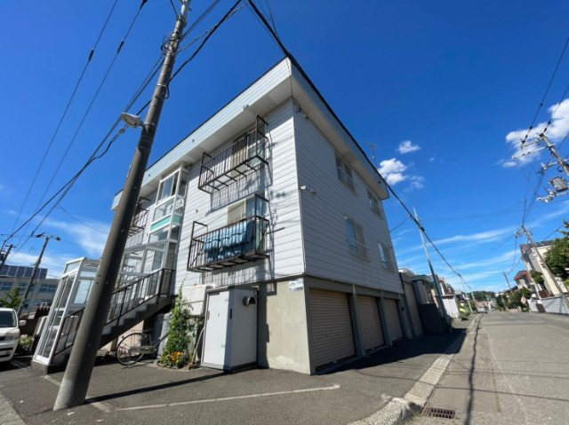 建物外観　札幌北区新琴似十条「コーポまるとみ」
