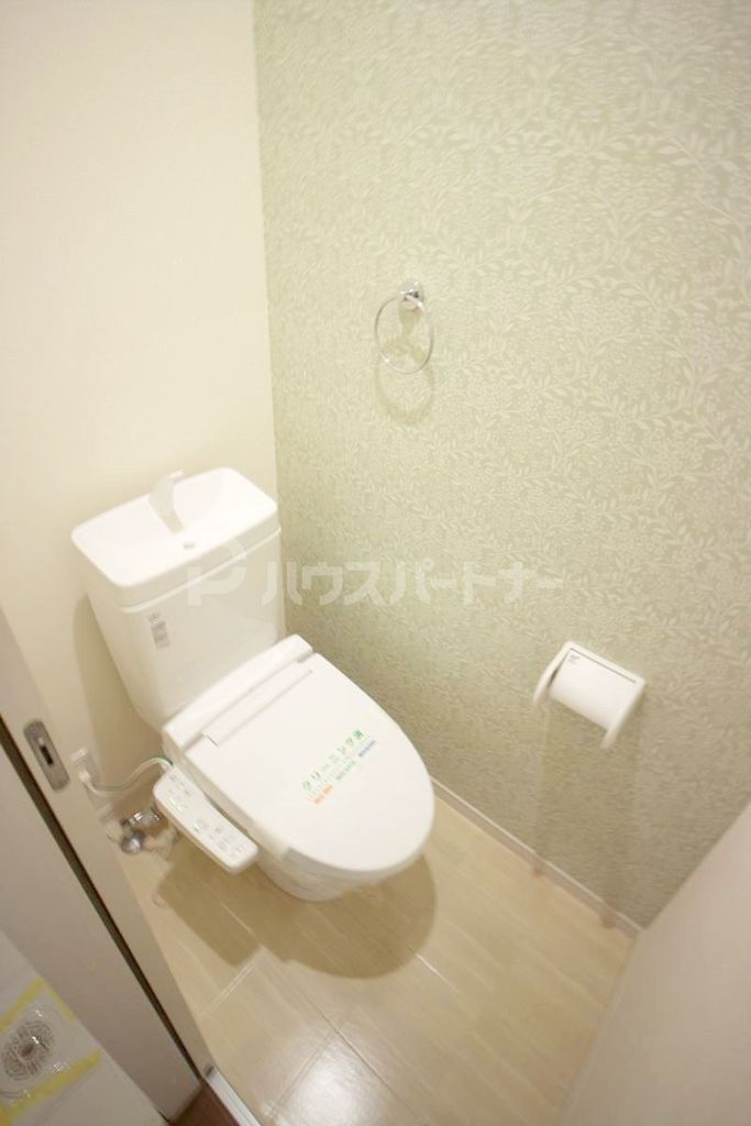 トイレ　同物件別号室の参考写真