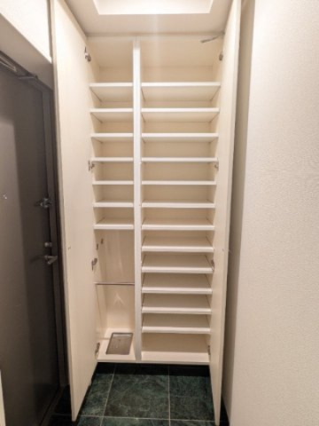 玄関　別部屋参考写真