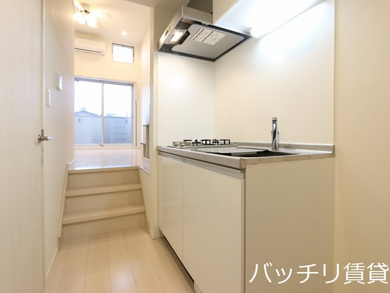 キッチン　同型タイプの為、現状を優先致します。
